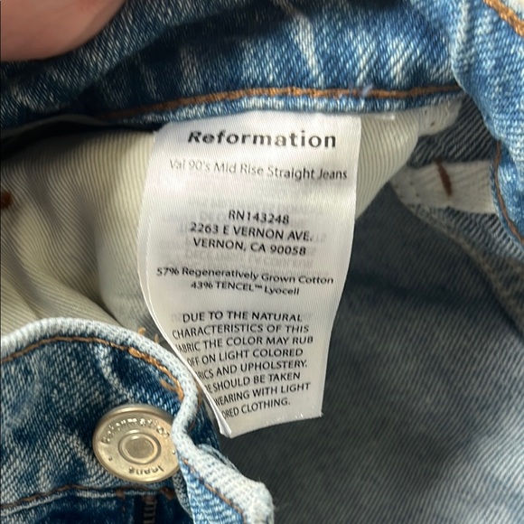 Reformation Val 90’s Straight Jeans - Picture 7 of 7